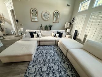 Cloud modular sofa set