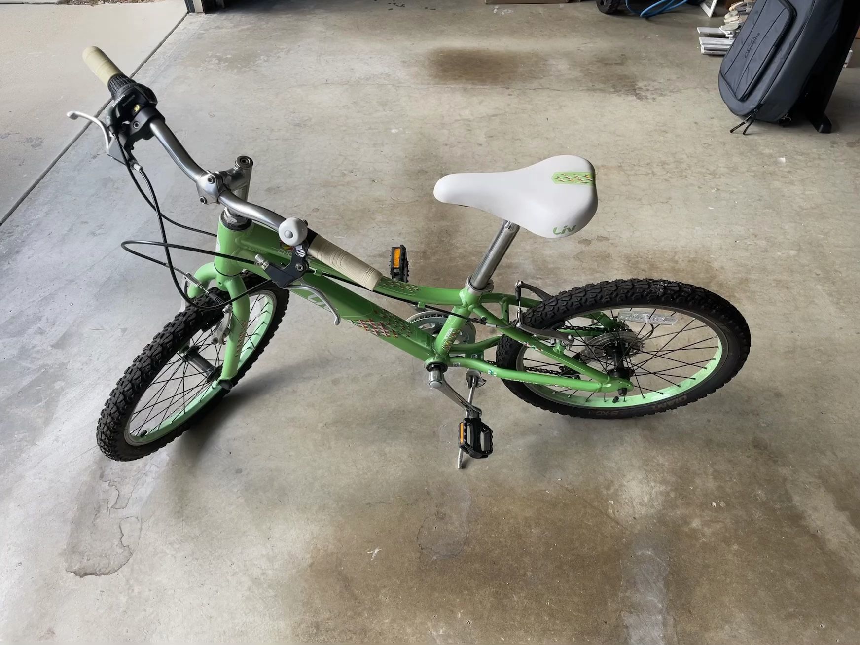 Giant Liv 7 speed mountain bike