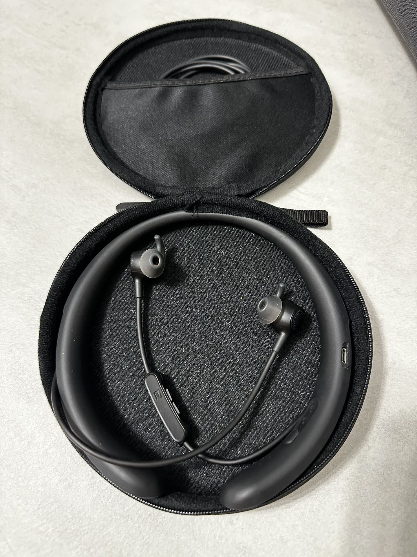 Bose Quietcomfort 30