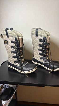 Sorel Quilted Tall Winter Snow Boots women’s 10