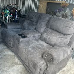Love seat With Middle Console