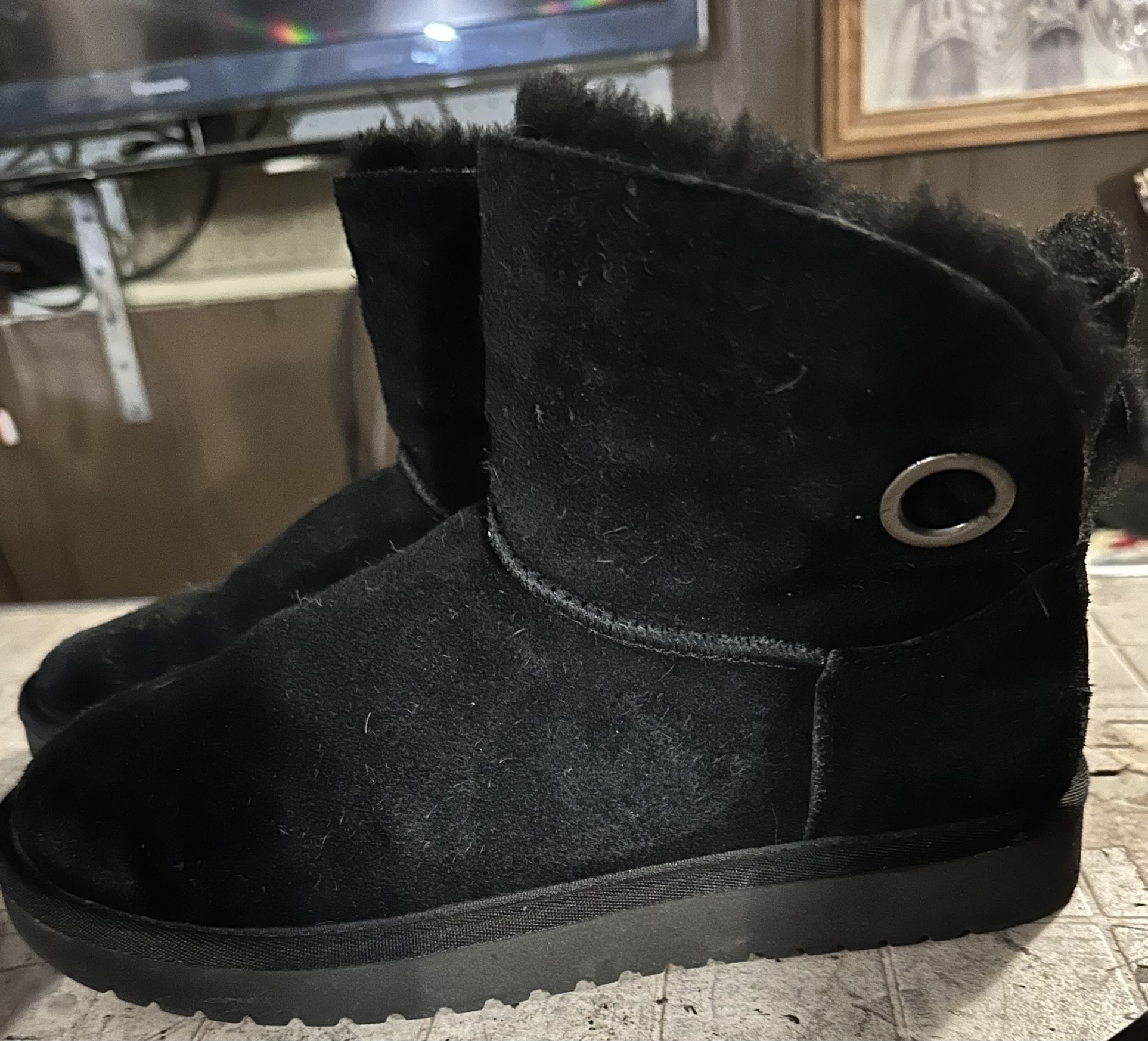 Black Uggs By Koolaburra