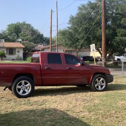 2006 Dodge Dakota