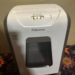 Fellowes Paper Shredder