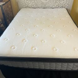 Full Size Mattress And Metal Base 