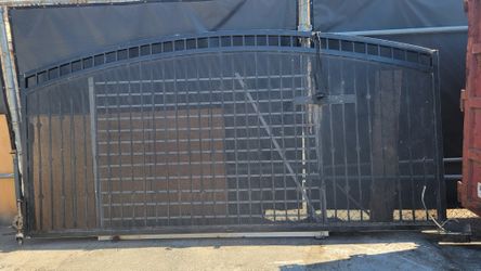 Used Gate