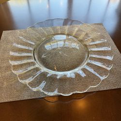 Princess House Heritage Scalloped Platter 14”in.