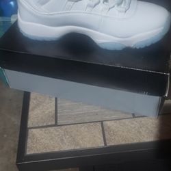 Jordan 11's