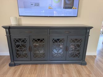 Hutch. Entertainment furniture. Drawers and cabinets