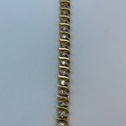 14 k Gold Diamond Bracelet. New.