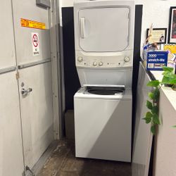 220 Volt Stackable GE Washer/Dryer