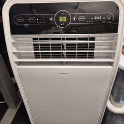 Insignia 8,000 BTU Portable Air Conditioner - Gray/White