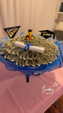 Graduation money bouquets