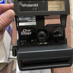 Polaroid  Instant  One  Step  Camera