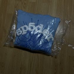 Spider hoodie read description 