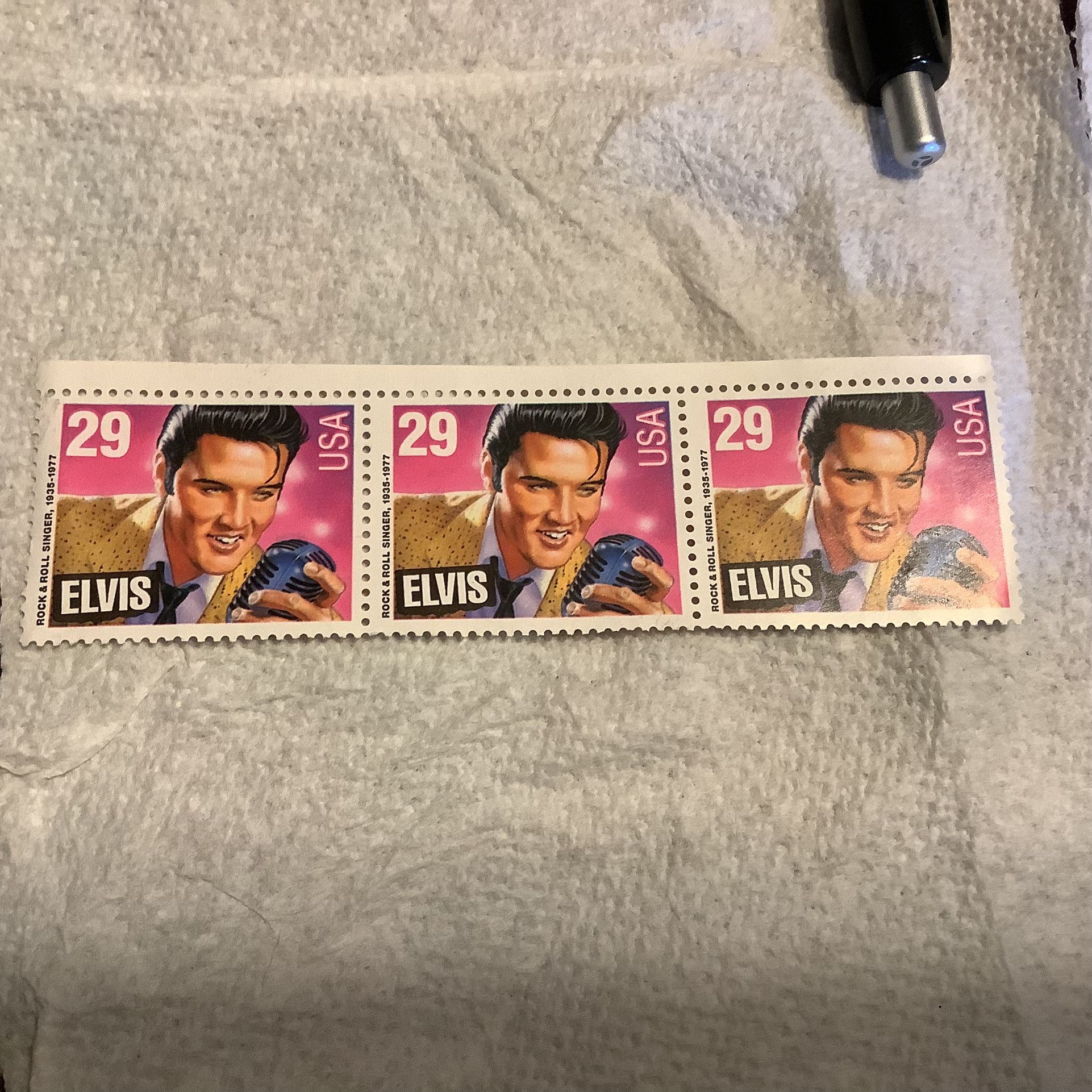 Elvis Presley 29 cent stamps 3 unused