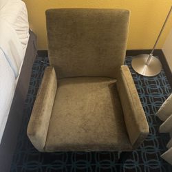 USED LIVING ROOM CHAIRS FOR SALE 