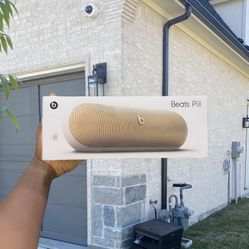 100% New & Certified Beats Pill Portable Speaker – Loud Bass | Latest Model | Send Your Best Offer