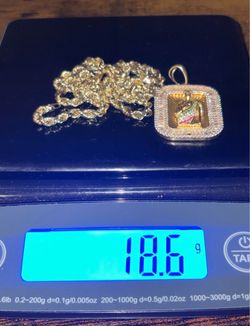 10k Gold Chain & Pendant