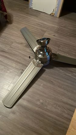 Ceiling fan