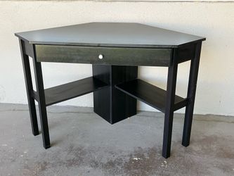 Corner desk $40 obo