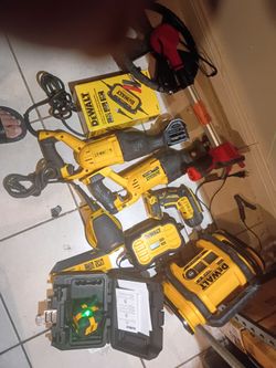 BROKEN TOOLS PARTS ONLY DEWALT $130
