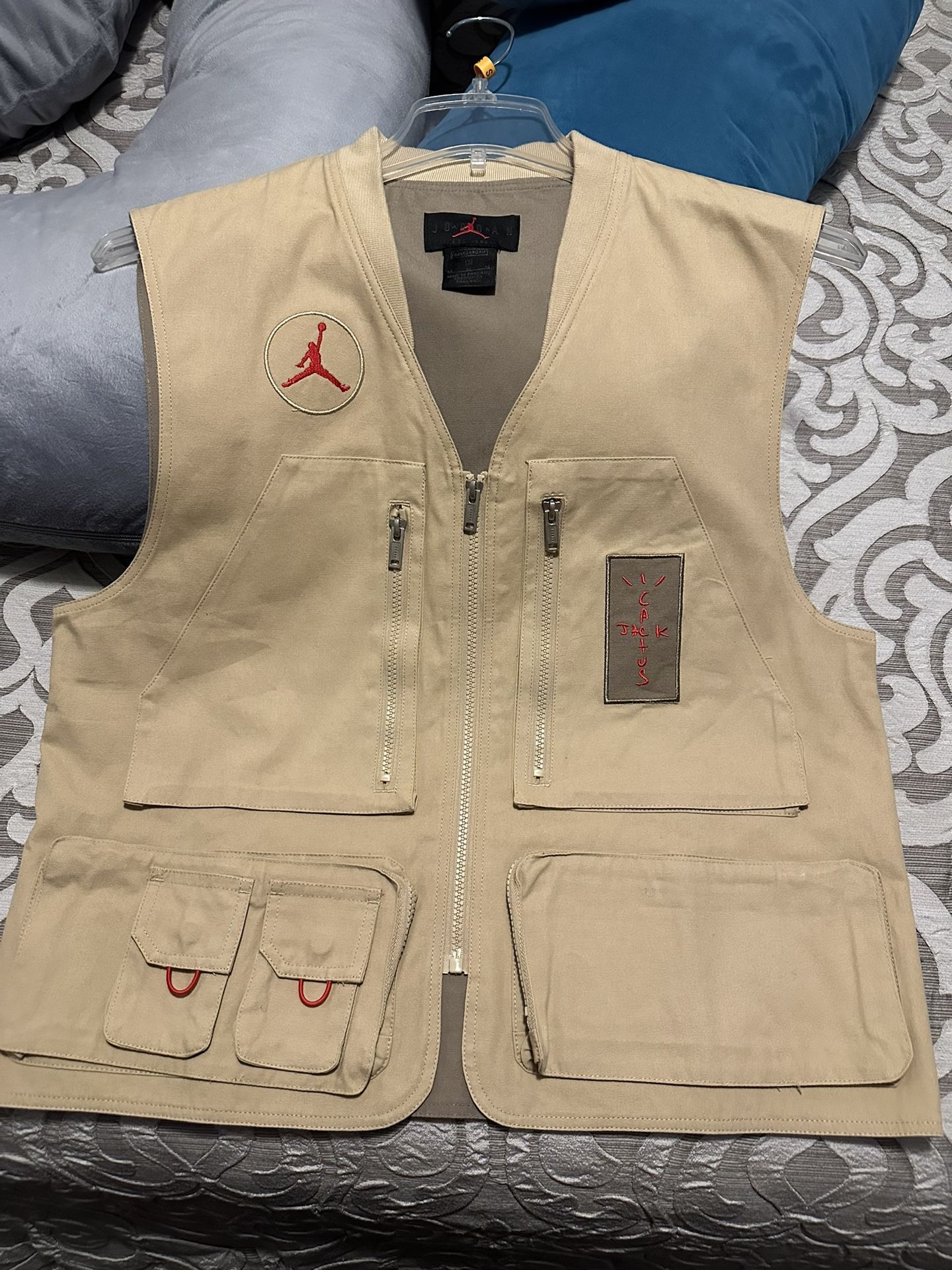 Travis Scott Cactus Jack Jordan Utility Vest Mens Medium Beige
