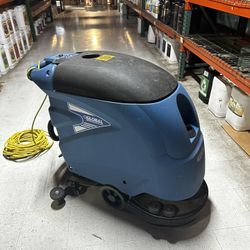 Walk behind floor Cleaner/scrubber
