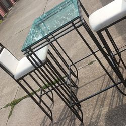 Dining Table And Chairs 