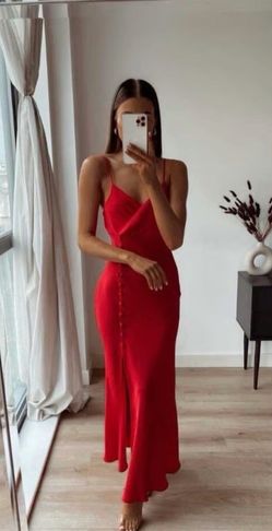 PRE-OWNED Zara Red Satin Lingerie Style V-Neck Slit Midi Dress XS 8116/845/600
