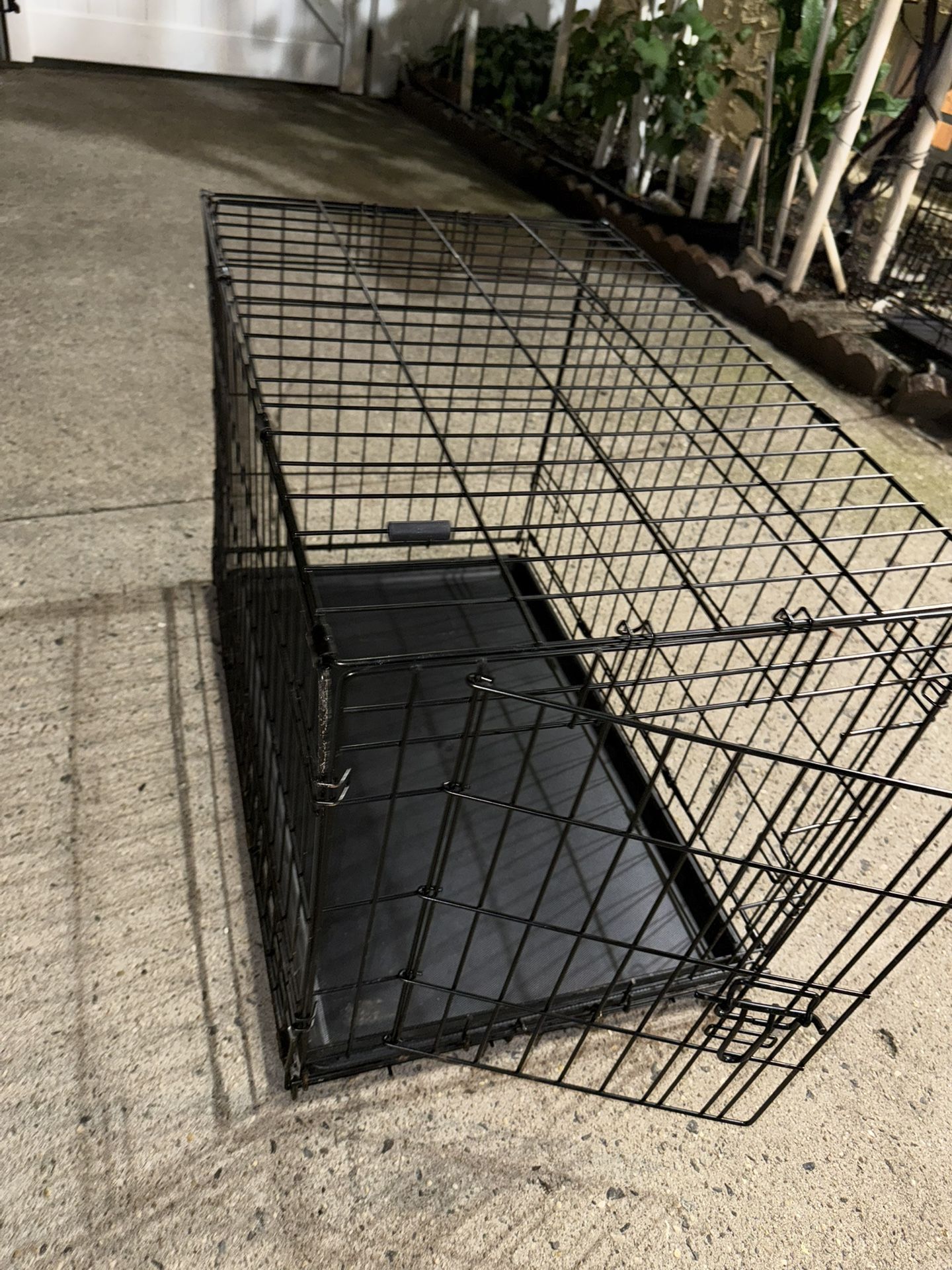 Dog Crate Size MEDIUM