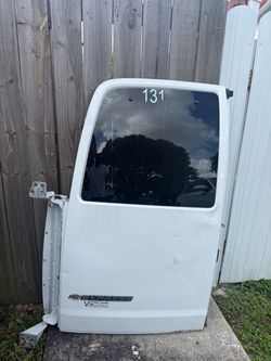 2024 Chevy express 3500 van passanger