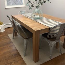 Dinning Room Table 