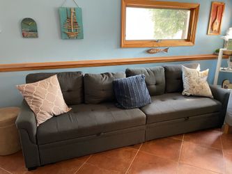 Couch dark gray with pullout bed