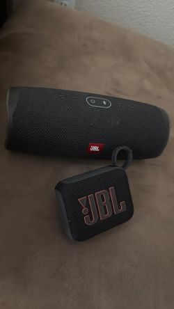 2 JBL speakers