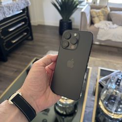 Apple iPhone 14 Pro 128GB Unlocked to any carrier! Like new!