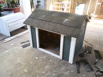 Small dog house