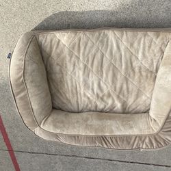 Nice Serta Brand Dog Bed 30