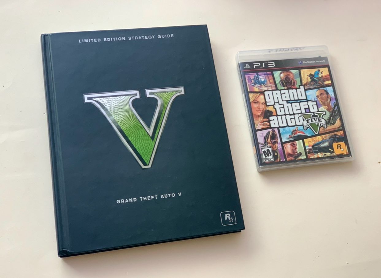 GTA V + Limited Edition Strategy Guide for Sony PS3