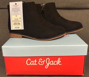 Girls boots