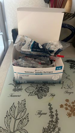 Vet Insulin Needles For Dogs Who Need Insulin