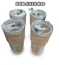 Set of 4 cups