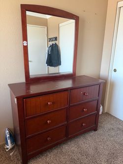 Dresser with mirror $30
