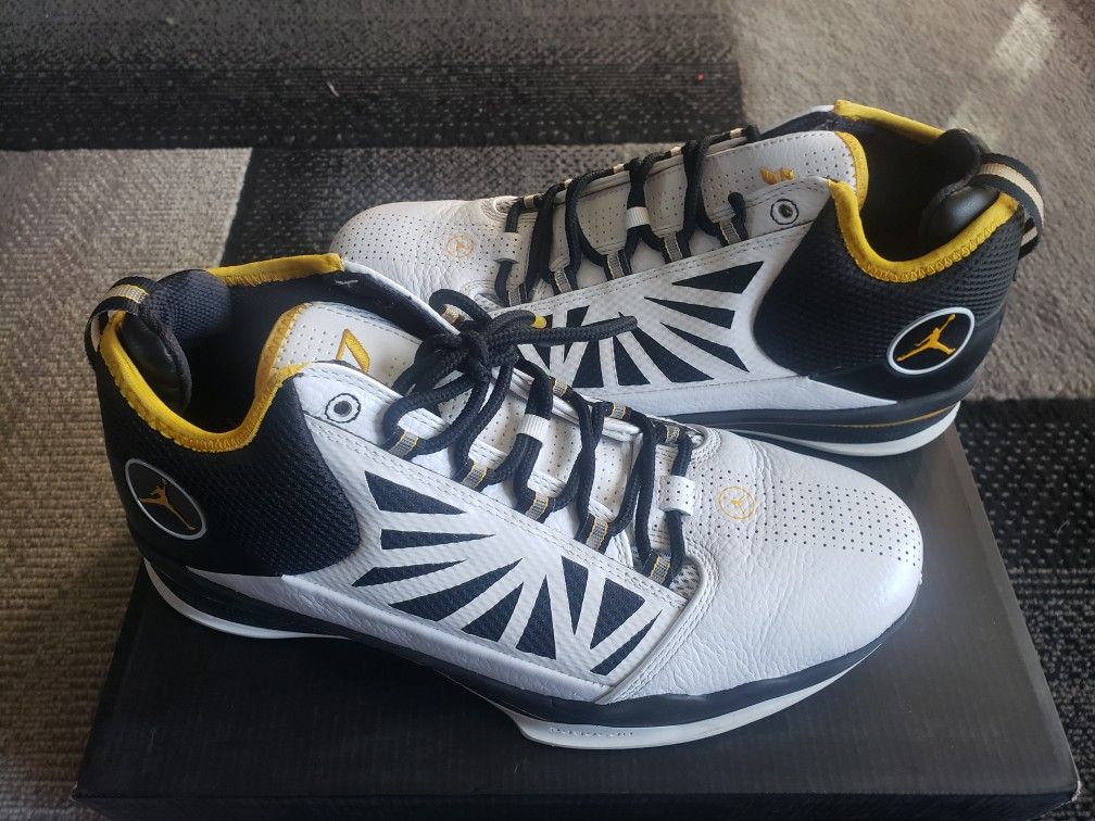 JORDAN SIZE 10 WORN ONCE