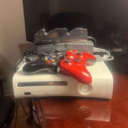 Xbox 360 With Additional Charging Station 2 Controllers 