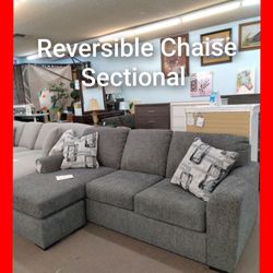 😍 Reversible Chaise Sectional