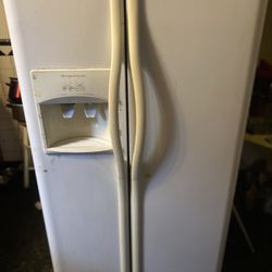 Whites Side-By-Side Refrigerator