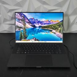 Dell Laptop Latitude 5560 | i7-11850H / 32GB RAM / 512gb SSD