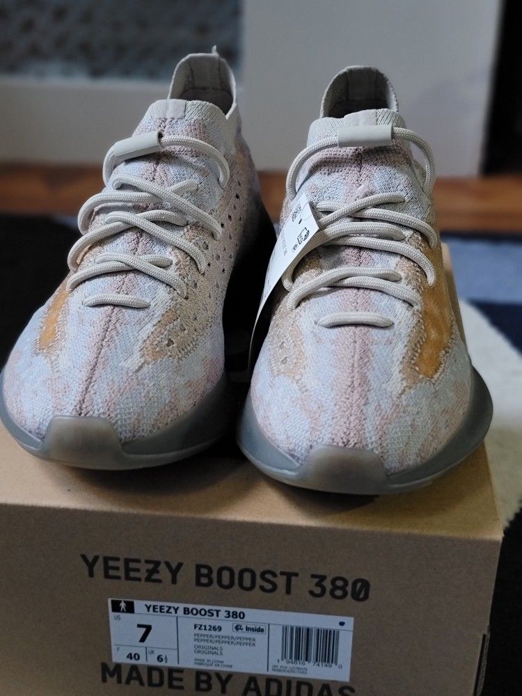 Adidas Yeezy Boost 380 PEPPER Size