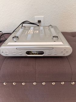 Under Cabinet Kitchen CD Player Clock Radio